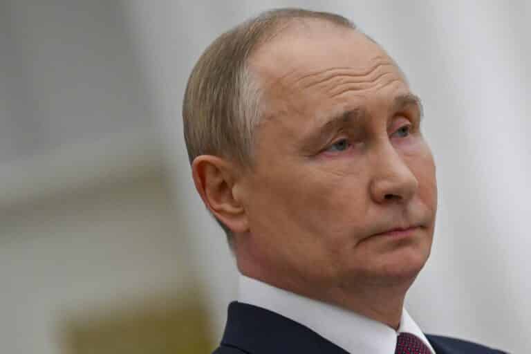 Путин допустил возможность прекращения ударов по Украине в день выборов