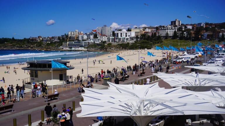 Сидней жағалауында атыс болып, кемі он адам қаза тапты (видео)