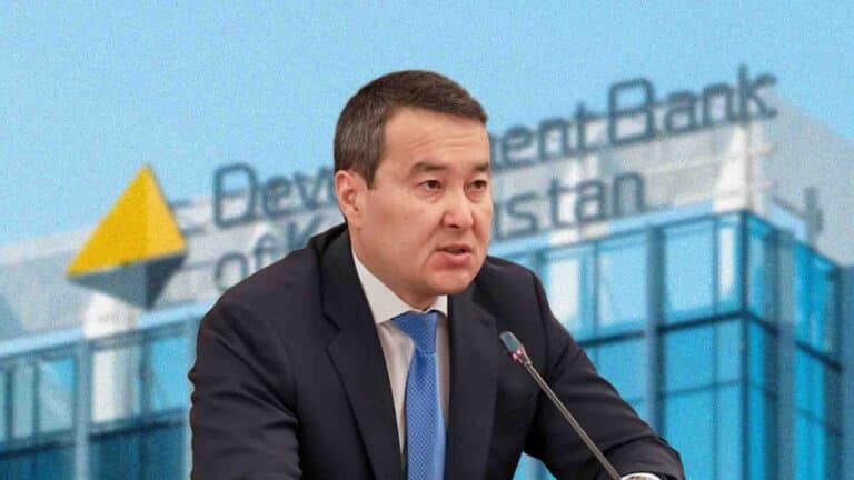 Ат төбеліндей топқа арналған: Смайылов  