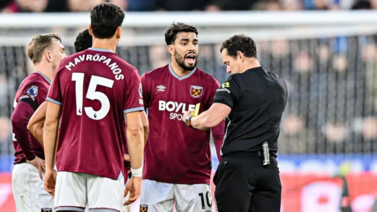 Обвинявшийся в ставках Лукас Пакета отреагировал на удаление в матче с «Ливерпулем»