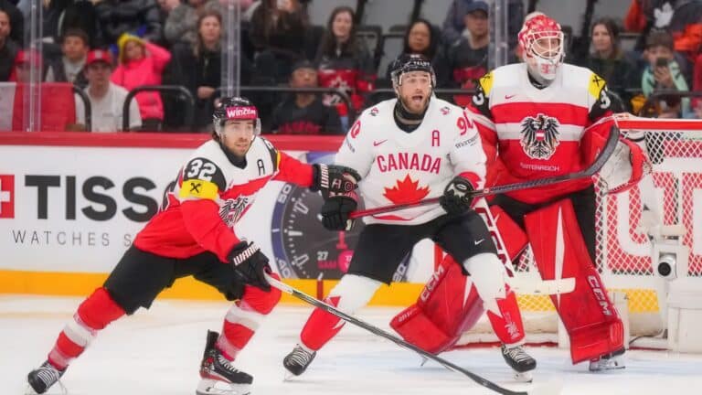 Хоккейный турнир ОИ-2026 рискует пройти без игроков НХЛ из-за неготовности катка