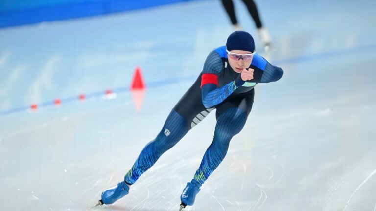 Надежда Морозова выиграла серебро на ЭКМ по конькобежному спорту в Норвегии