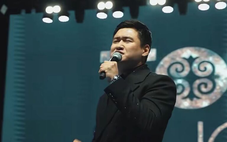 «Әйелім – шопыр»: Төреғали Төреәлі 7 жылдан кейін сахнаға оралды