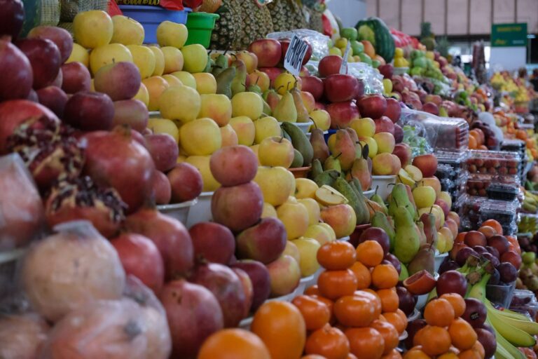 Ярмарки выходного дня в двух районах Алматы переходят на 3-дневный формат