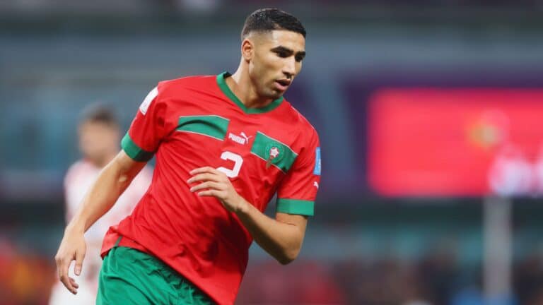 Ашраф Хакими заступился за тренера сборной Марокко и призвал фанатов не свистеть