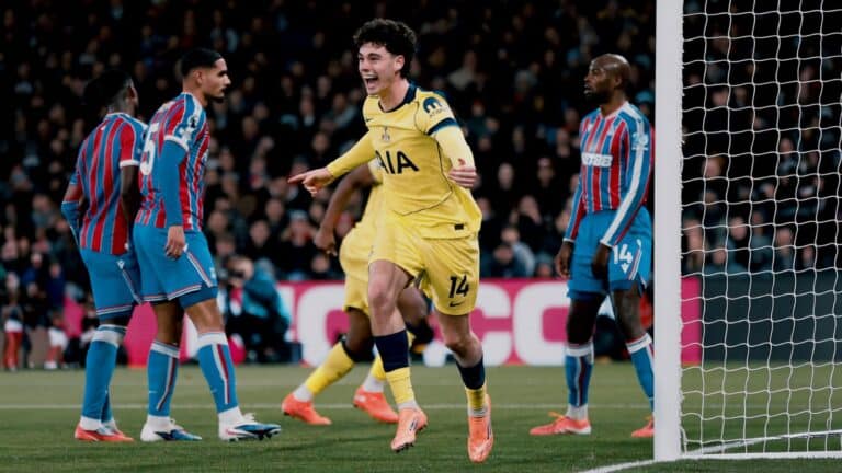 Дебютный гол 19-летнего Арчи Грея принес «Тоттенхэму» победу над «Кристал Пэлас»