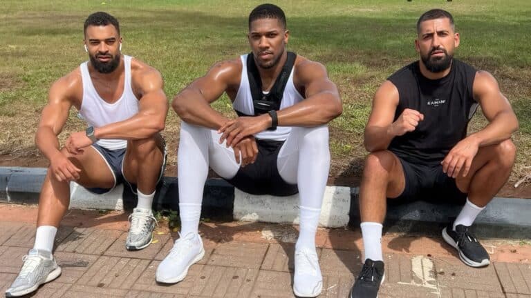 Экс-чемпион мира по боксу Энтони Джошуа пострадал в смертельной аварии в Нигерии