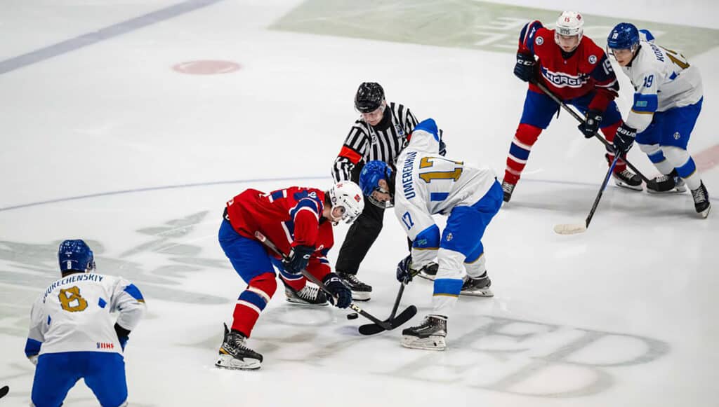 Казахстанская молодежка крупно проиграла Норвегии в ключевом матче чемпионата мира по хоккею в первом дивизионе