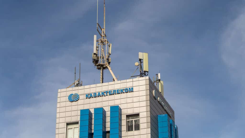 Atyrau, Kazakhstan (Qazaqstan), 10.05.2025 - ​Telecommunications company "Kazakhtelecom" in the city of Atyrau. Cellular antennas. Cellular tower.