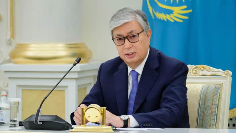 Токаев заявил, что псевдоисторики искажают прошлое Казахстана