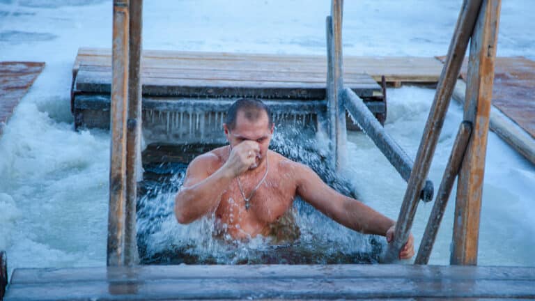 В Алматы назвали места крещенских купаний