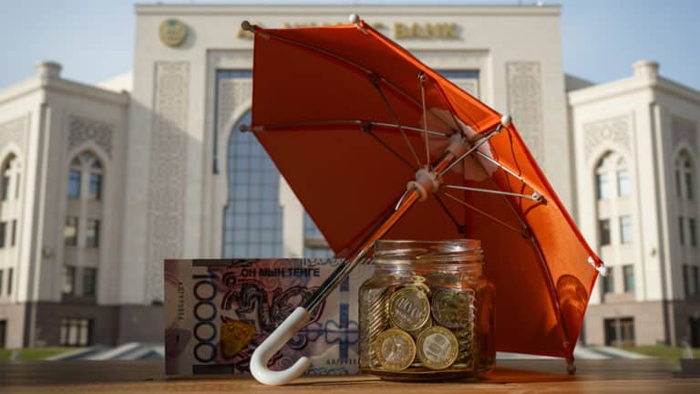 Деньги казахстанцев в исламских банках защитят