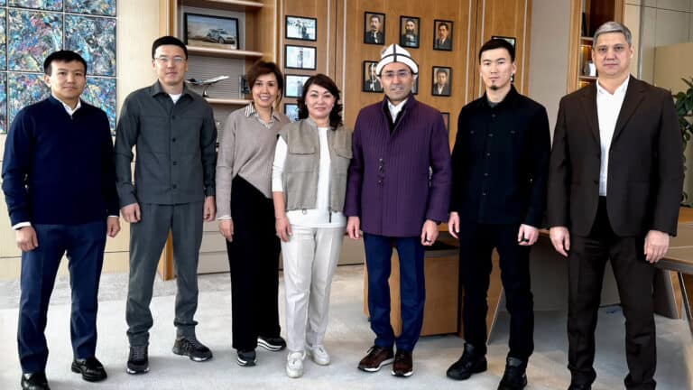 Казахстанский миллиардер Айдын Рахимбаев откроет приют в Кыргызстане