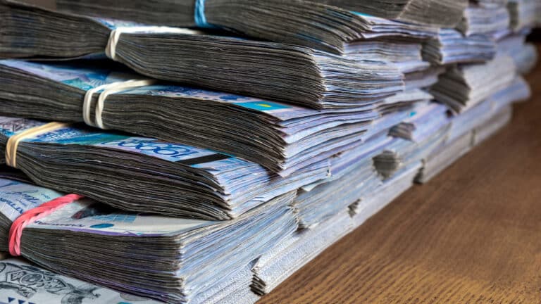 Сотрудники спортшкол Павлодара похитили 10 млн тенге