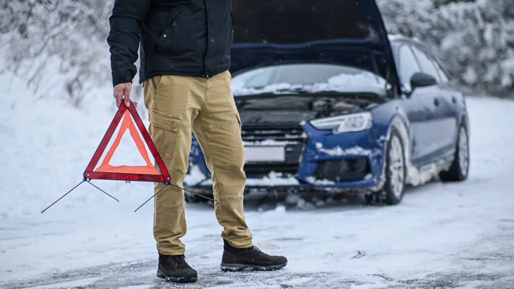 Опытный механик рассказал, как сэкономить на обслуживании авто зимой