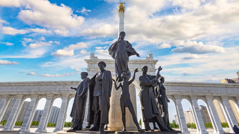 «Новых» ханов нашли в Казахстане: эксперт рассказал о том, как перепишут историю