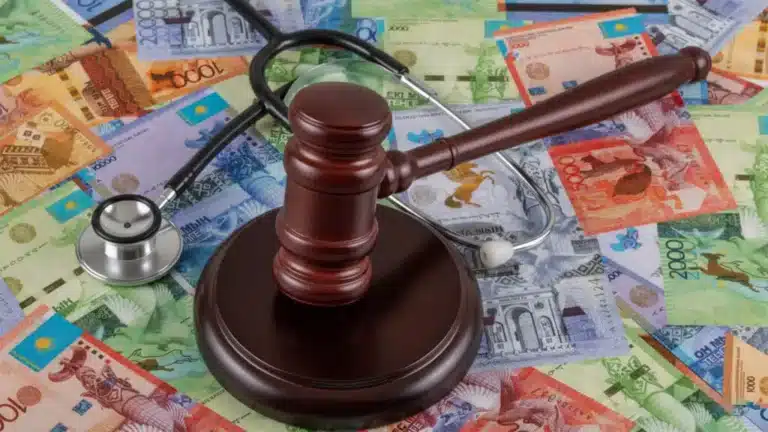 Больницы лечили в долг: Жумангарин высказался о расследовании по делу ФСМС