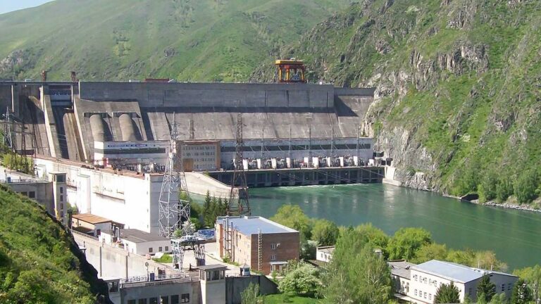 Мощнейшие ГЭС Казахстана передадут в доверительное управление частным лицам
