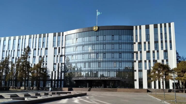 Акимат Жетысу опроверг сообщения СМИ о подробностях избиения ребенка в Жаркенте