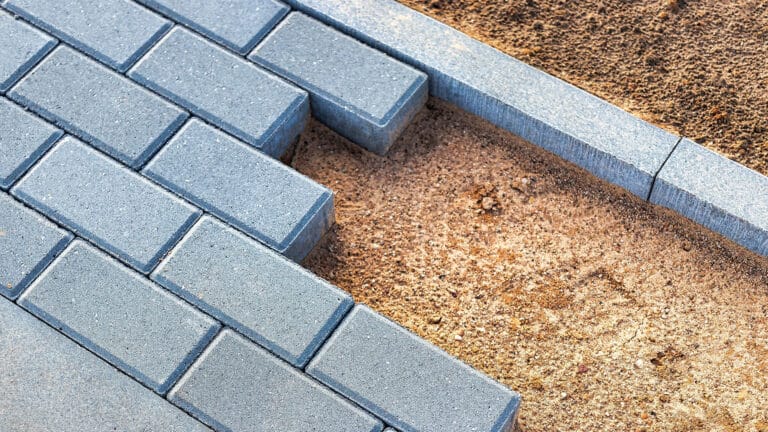 Производство бордюров и плит в Казахстане выросло на 30%