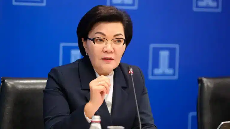 Светлана Жақыпова еңбек министрі қызметінен босатылды