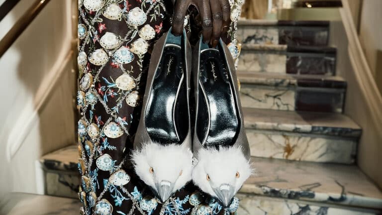 Туфли с головами птиц от Schiaparelli вызвали бурную реакцию в Сети