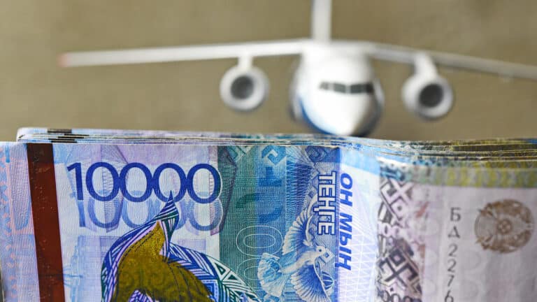 Экс-сотрудникам Air Astana дали сроки за присвоение средств компании