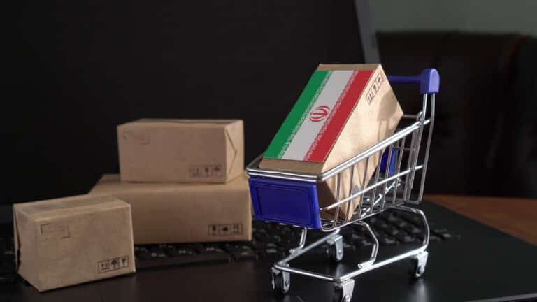 Казахстан отреагировал на заявление Трампа о пошлинах за торговлю с Ираном