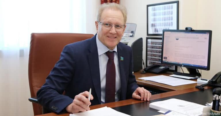 Мәжілістің вице-спикерінің жұбайы бір жылда 10 млн теңге табыс тапқан