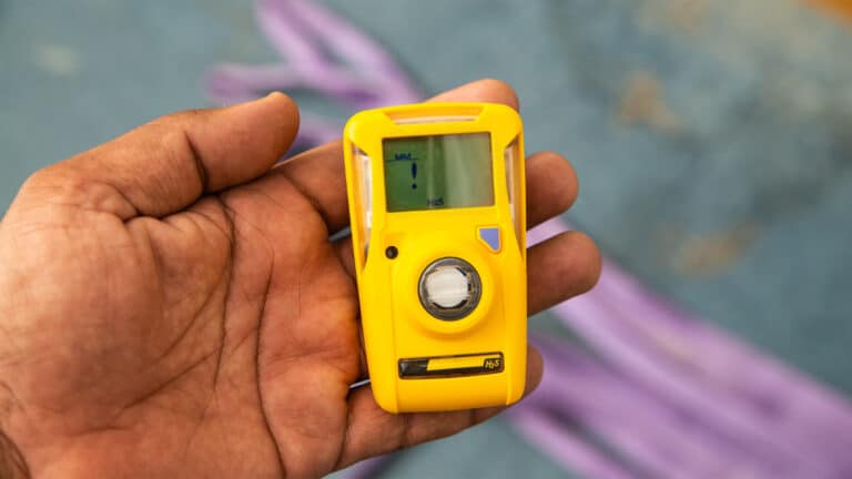 Сероводород более чем в 36 раз превысил норму в одном из районов Атырау