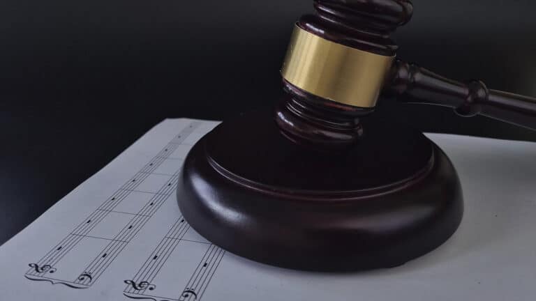 Суд в Казахстане не принял скрытую видеосъемку в качестве доказательства