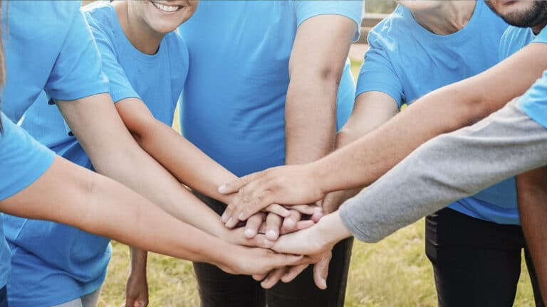 Токаев предложил объединить волонтеров стран СНГ, ШОС и ООН