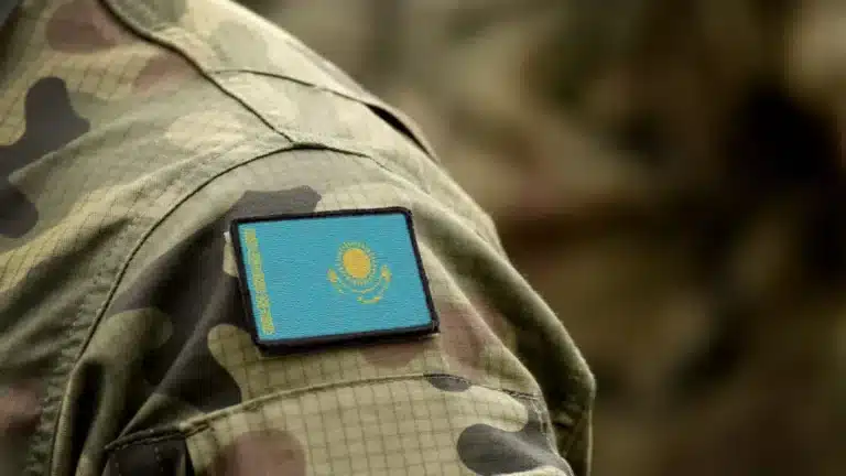 Военные сборы для школьников проведут в Казахстане