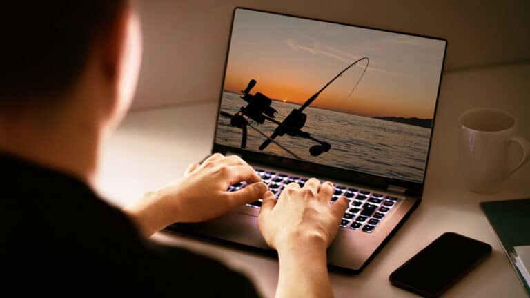 Казахстанцы придумали приложение для удаленной рыбалки под Алматы