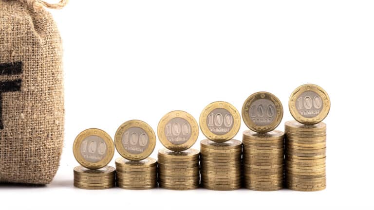 На сколько вырастут доходы казахстанцев в 2026 году, рассказали аналитики