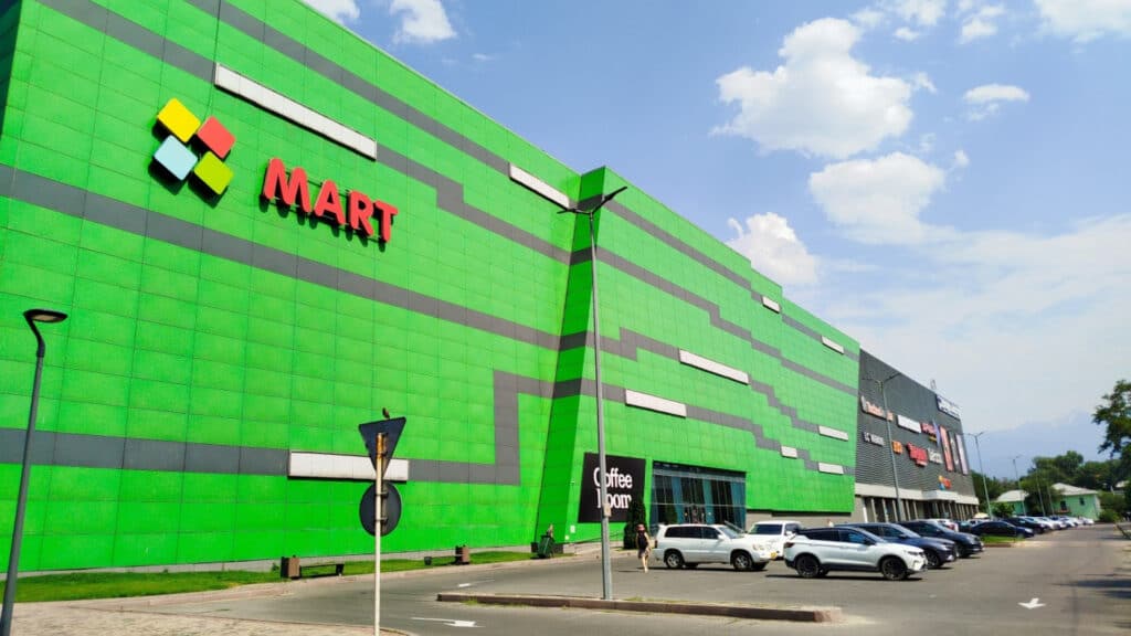 Резиденты списка Forbes получат сотни миллионов тенге дивидендов от аренды недвижимости в Алматы/2gis.kz, бильд-редактор: Адэлина Мамедова