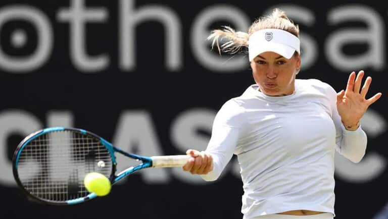 Путинцева выиграла на АО-2026 у Хаддад Майи и бразильской торсиды