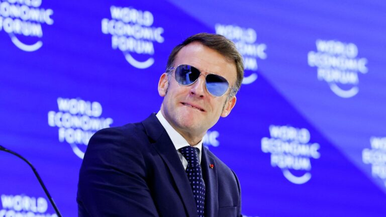 Макрон таққан көзілдірік: италиялық компанияның акциясы бір сәтте 28%-ға өсті