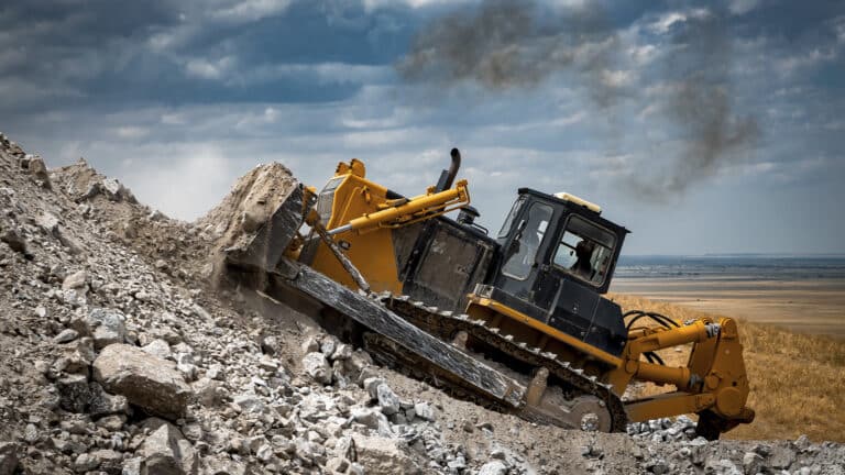 На полсотне участков в Казахстане шла незаконная добыча недр