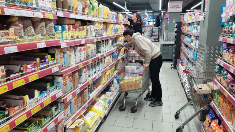 За год продукты солидно подорожали в Казахстане