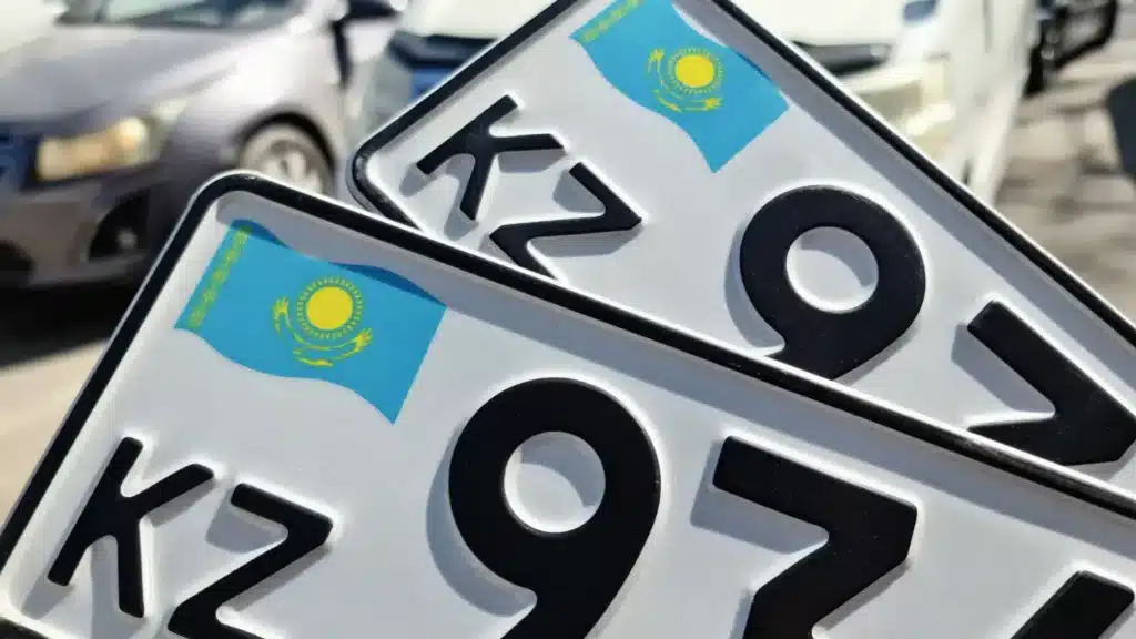 Свободный выбор автомобильных номеров ввели в Казахстане