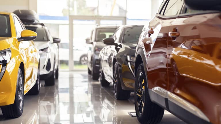 Авторынок Казахстана в 2026 году ожидает стресс-тест из-за НДС и Китая