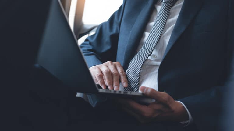 Узбекские компании массово открываются в Казахстане