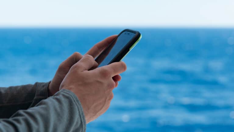 Полная мобильная связь появится на побережье Алаколя