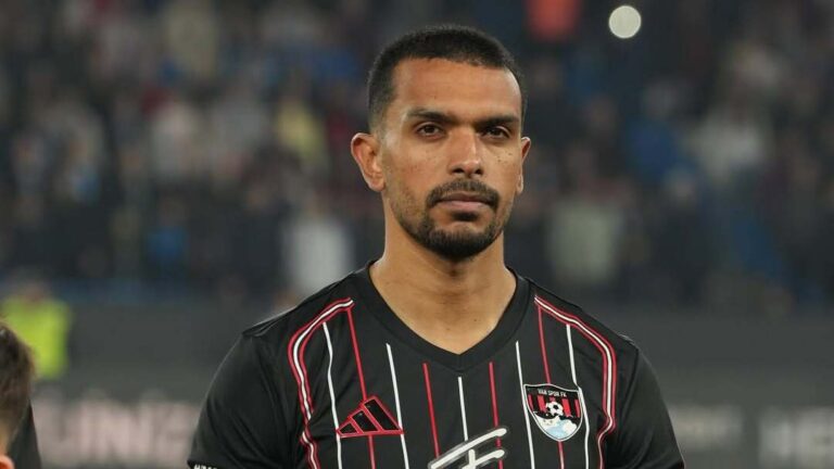 «Кайрат» подписал бразильского защитника Лукаса Африко