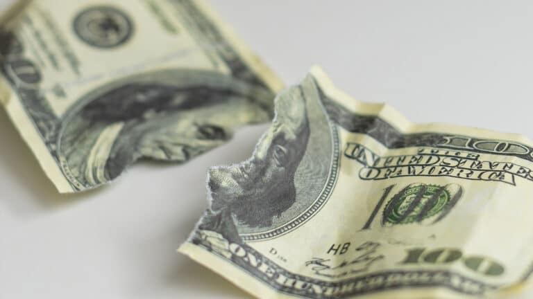 Казахстан потерял миллиарды долларов из-за падения экспорта