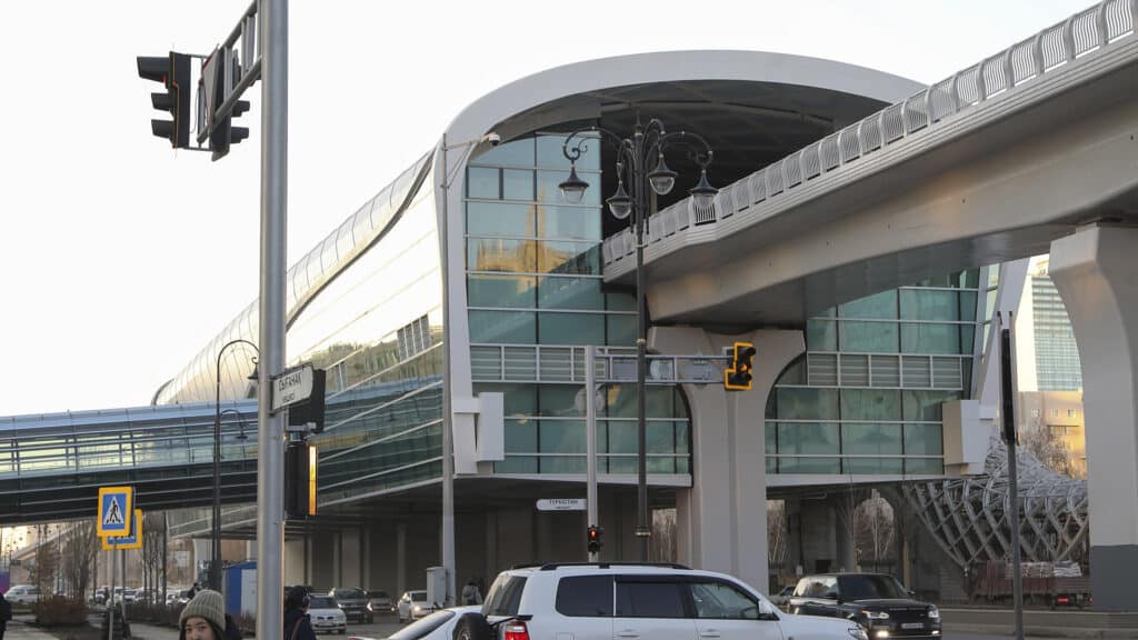 CTS начал массовый набор сотрудников для LRT в Астане