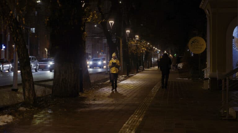 Почти 1,2 тыс. темных участков осветили в Алматы