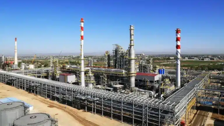 В Шымкенте раскрыли крупную схему хищения топлива с НПЗ