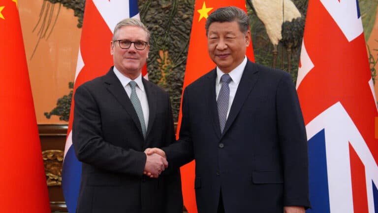 UK and China seek to rebuild ties as Starmer meets Xi in Beijing